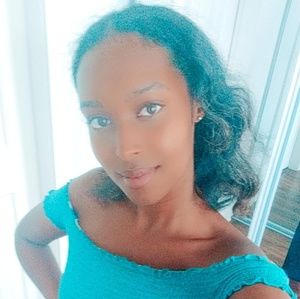 Meet your Posher, Jasmine